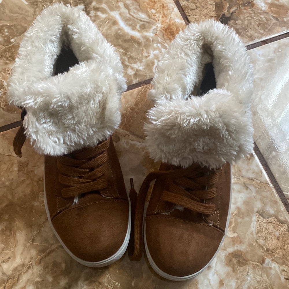 A Fabulous BRASH brown and cream uppers woman boots / Shoes
